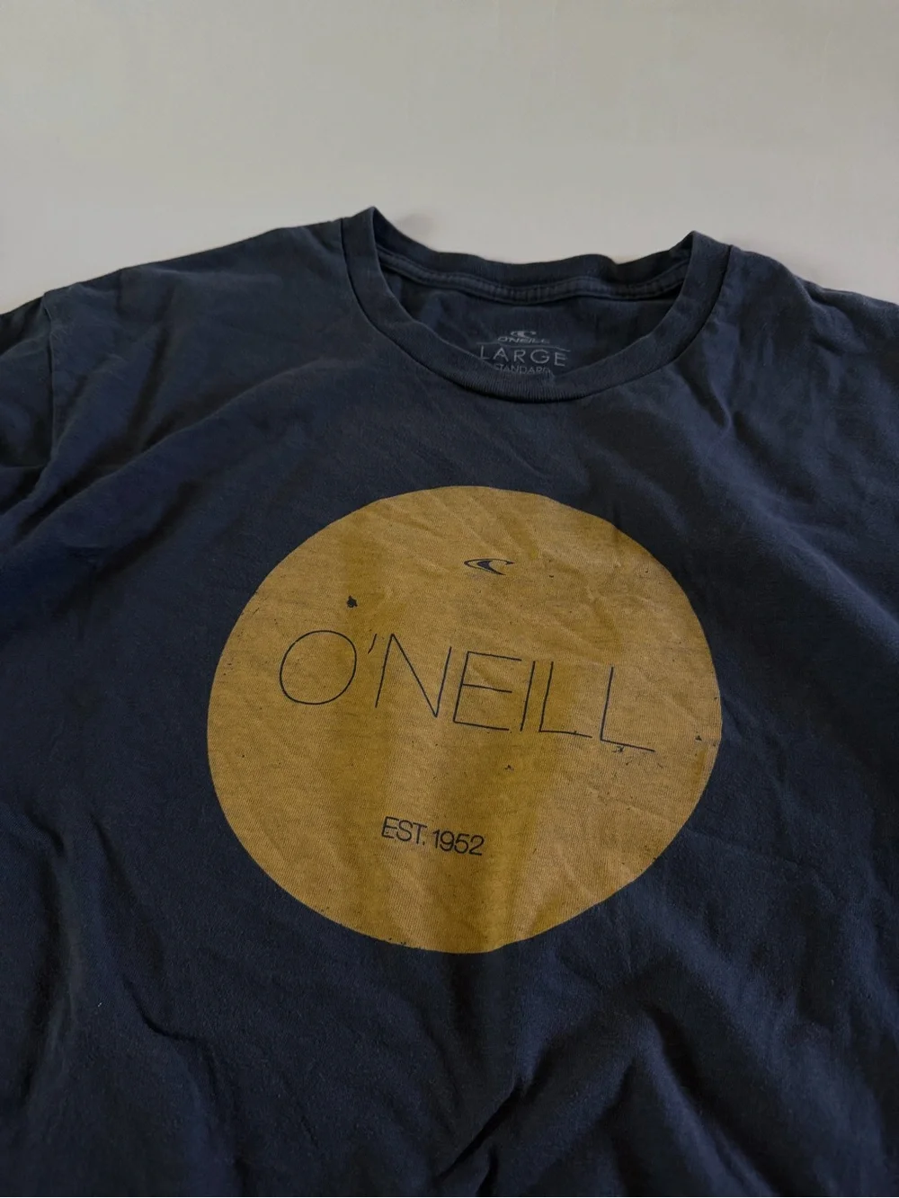 O'Neill Men's Navy Blue Graphic Tee with Yellow Logo